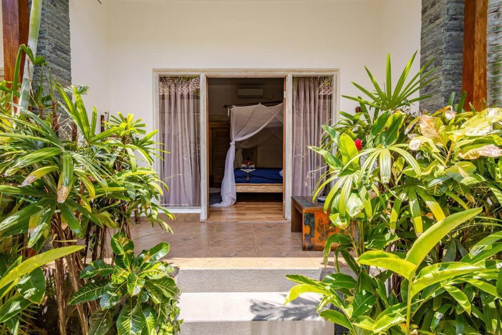 Kubu Guest House Seminyak  Exterior photo